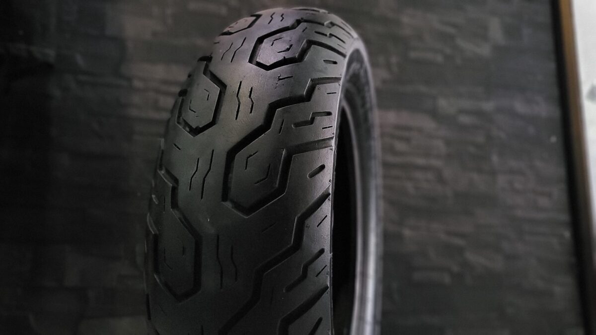 ยางมอเตอร์ไซค์ DUNLOP รุ่น K555 - Image 3