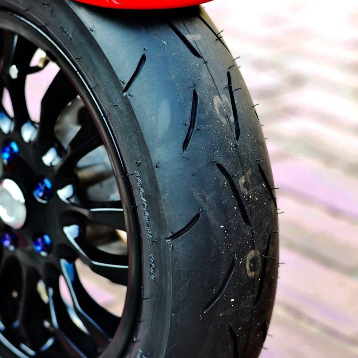 ยางมอเตอร์ไซค์ DUNLOP รุ่น TT93GP - Image 3